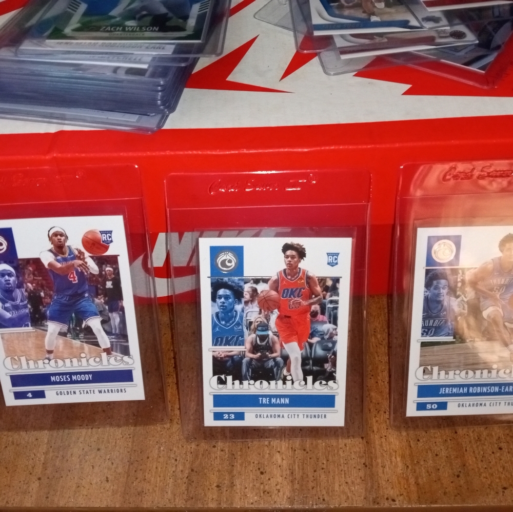 Chronicles Moses Moody pink, Jeremiah Robinson earl rookies